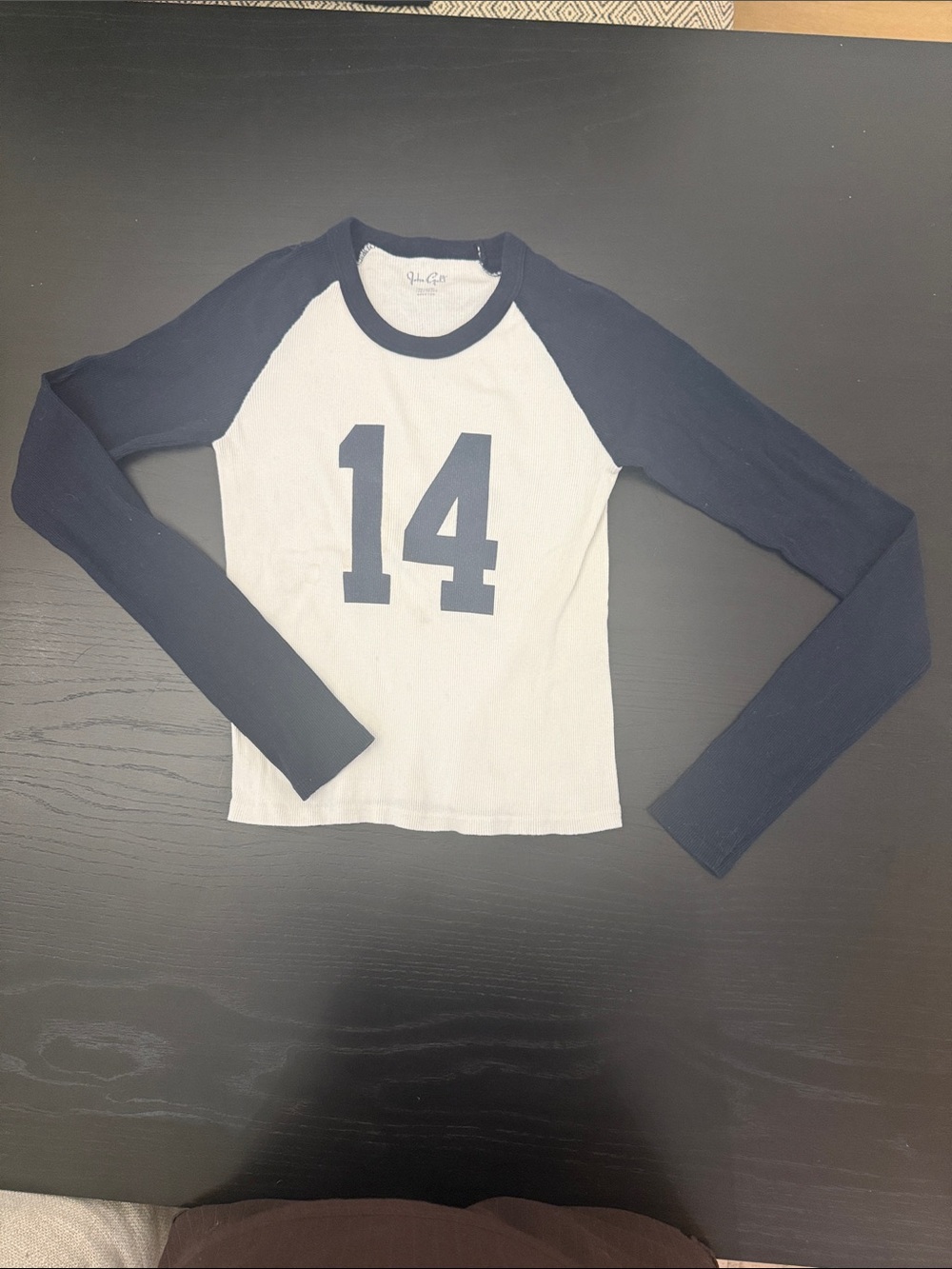 Brandy Melville White Raglan Long-Sleeve Tee with Navy Sleeves